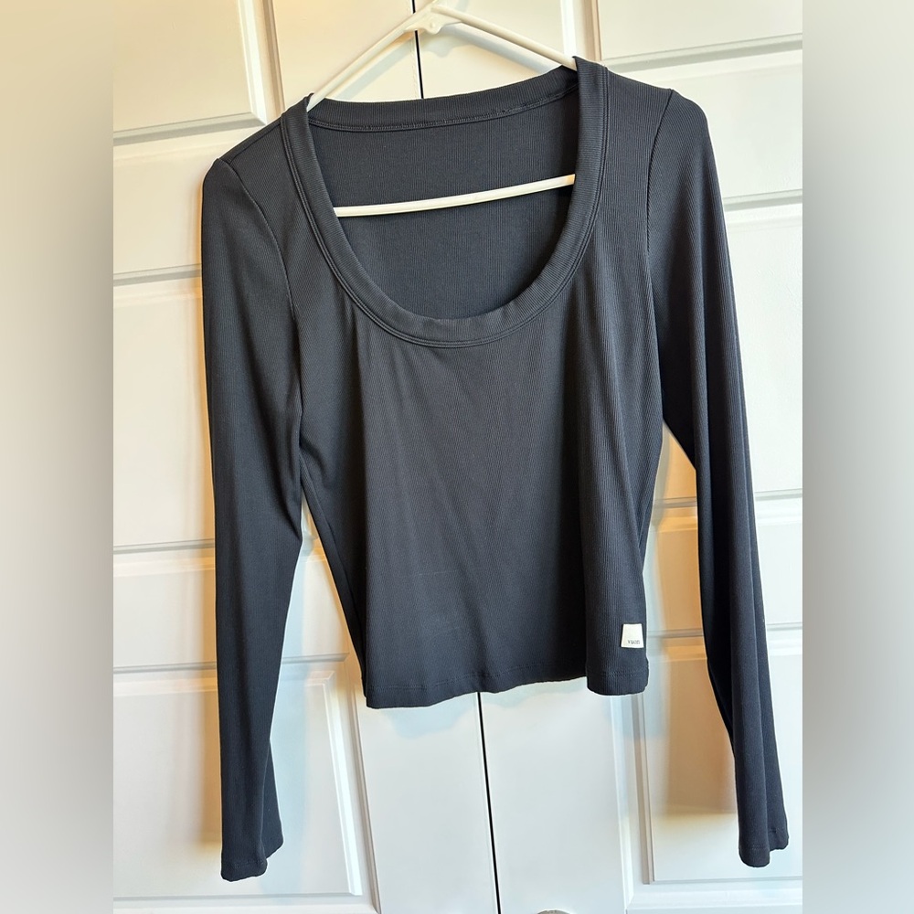 Vuori Charcoal Long Sleeve Top